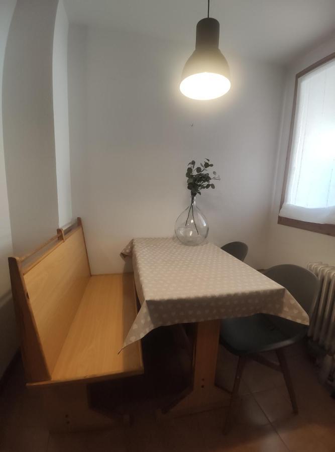 Apartamento Capelot Jaca Exterior photo