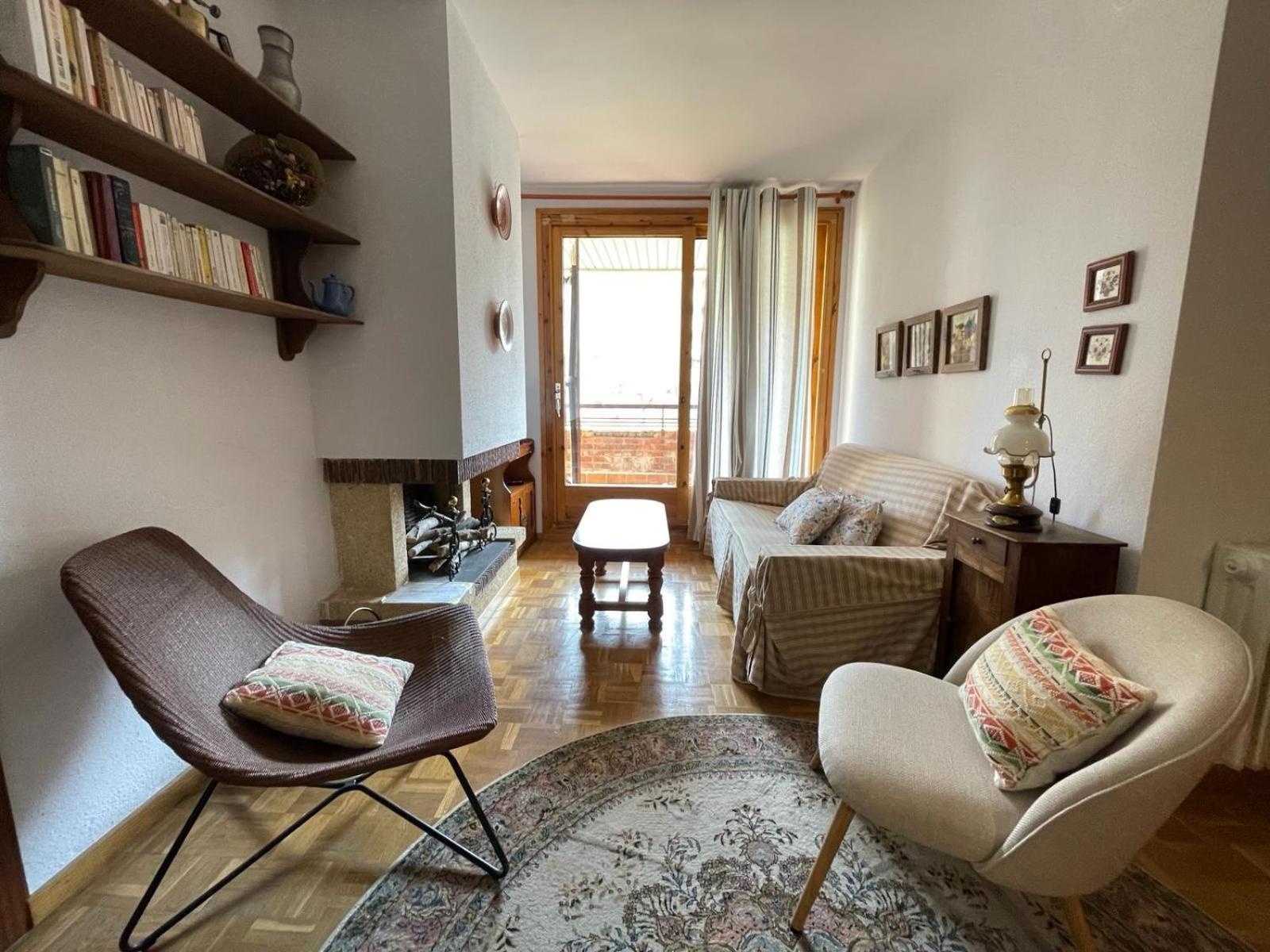 Apartamento Capelot Jaca Exterior photo